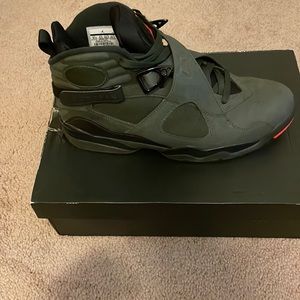 Air Jordan 8 Retro